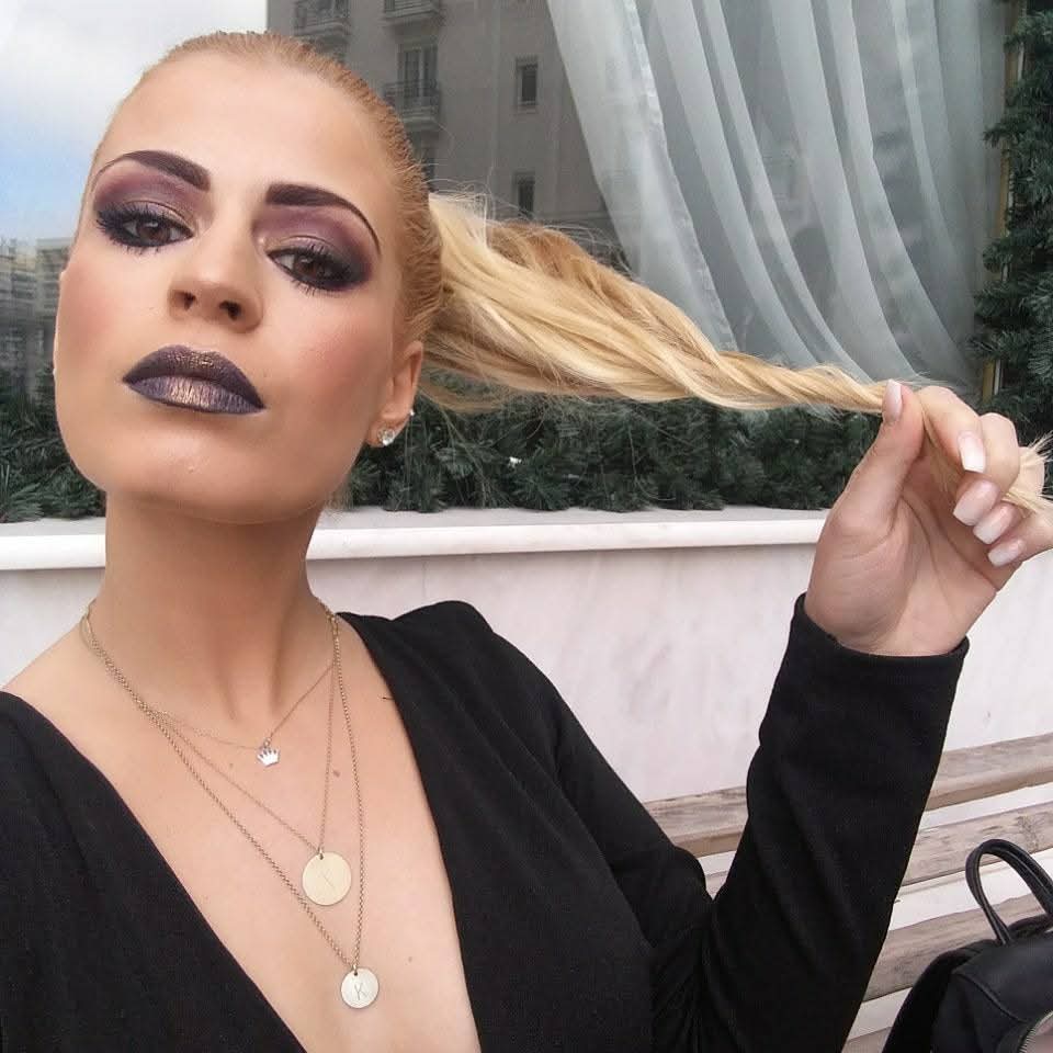 Make up moments